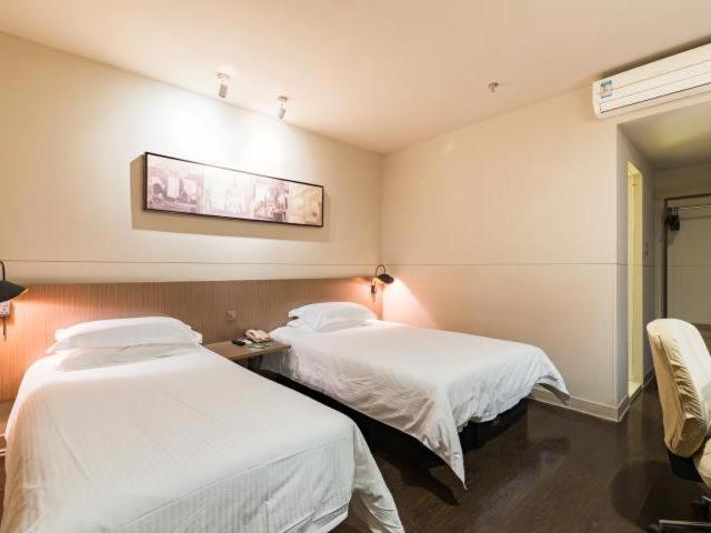 Jinjiang Inn Nanjing Road Pedestrian Streeteast Asia Hotel Xangai Exterior foto
